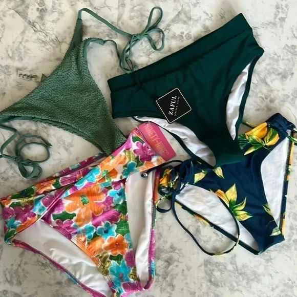 4 PC Swimsuit Bottoms Bundle - Size Small - Picture 1 of 5